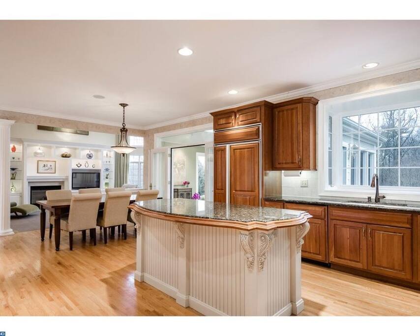 Gourmet Custom Designed Kitchen