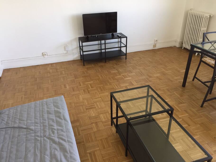 Living & Dining Room (ii)