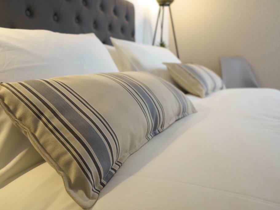 Cozy Double Bedroom with Private Bathroom