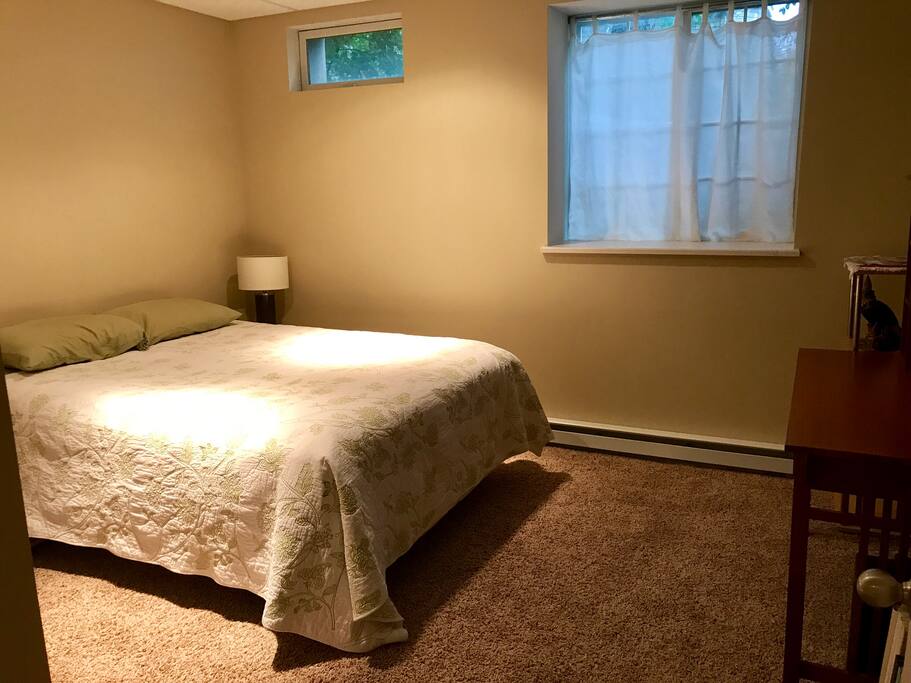 Bedroom with queen bed