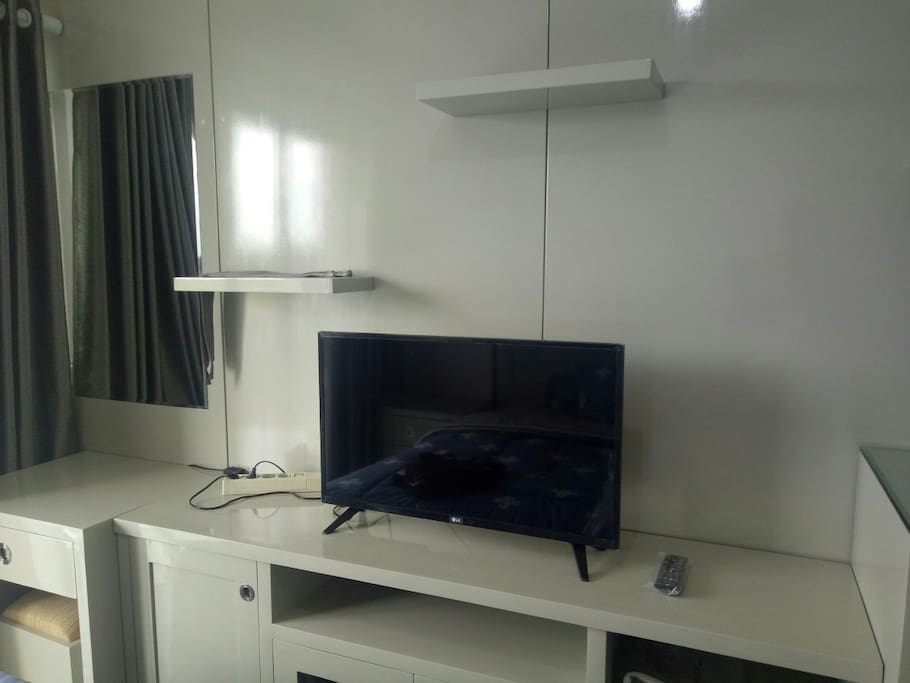 TV