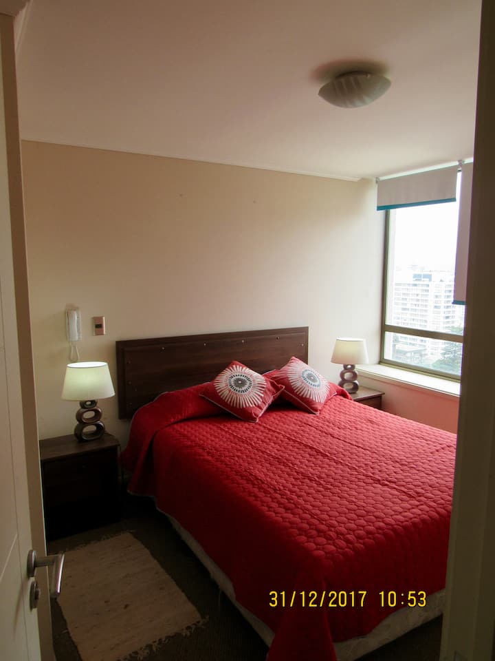 glavna spavaća soba s 2 kreveta