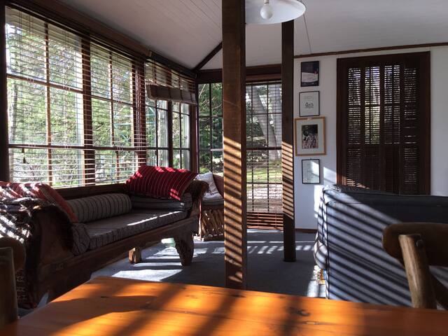 RIVERHOUSE AT HOWQUA DALE: a sense of place.