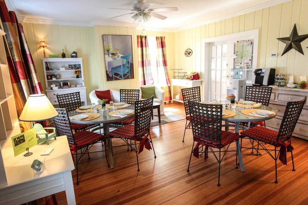 The Breakfast Room