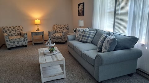 Top performing Airbnb: Harvest Haven Sunflower Serenity Peaceful & Quiet in Niagara Falls