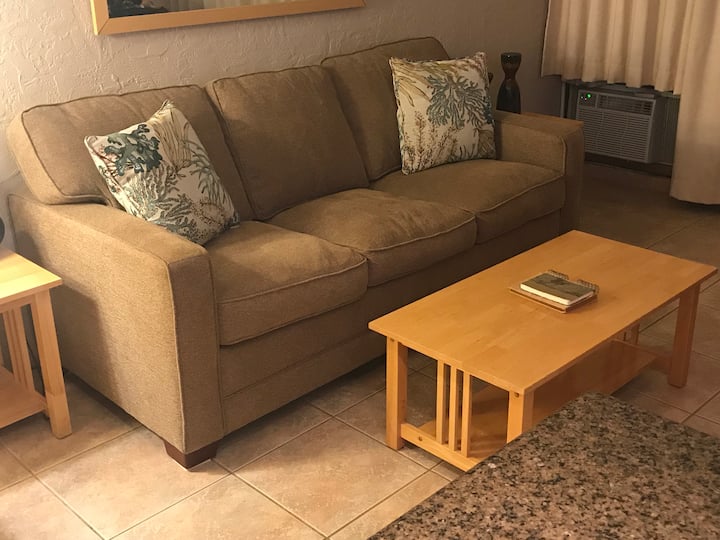 Sofa mpya kabisa ya Queen size 5" Memory Foam sleeper - Desemba 2018