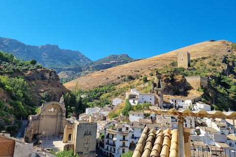 Authentic village house in the historic center