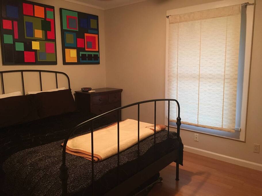 Queen bed in bedroom