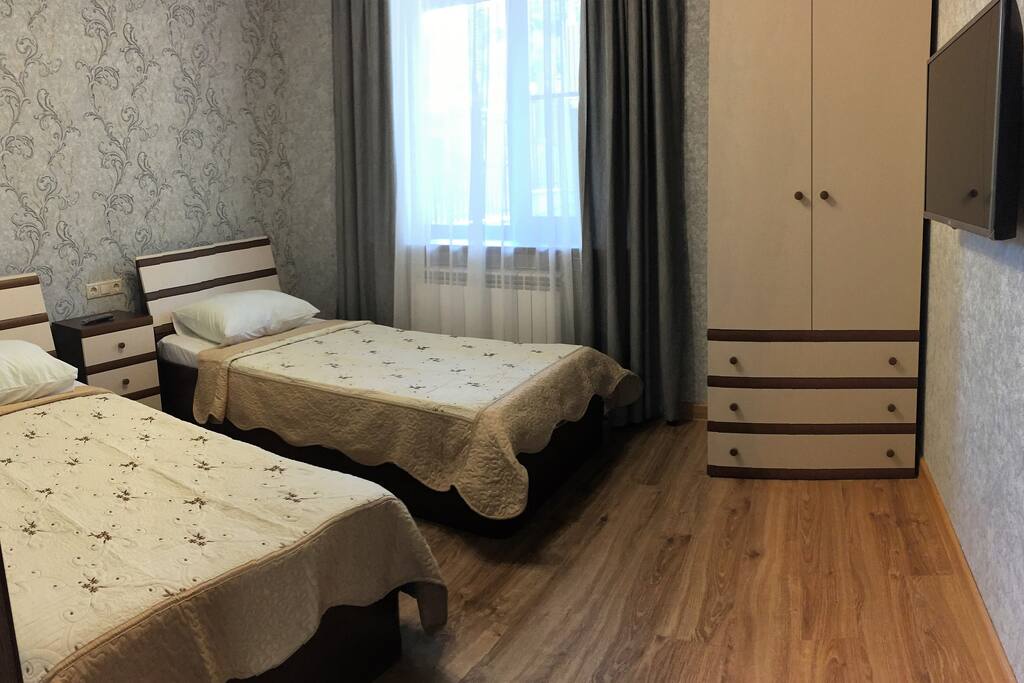 Спальня(две односпальные кровати)