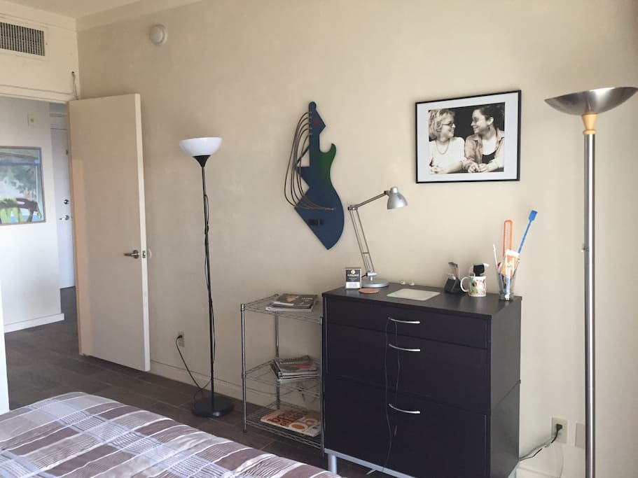 Bedroom with comfy Queen bed