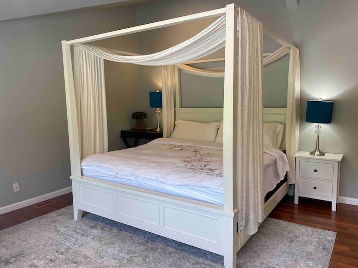 Суперголямо двойно легло с четири легла