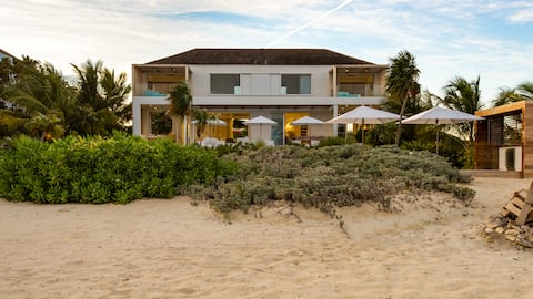 Beach Enclave Long Bay Villa 1 – 6BR Beachfront