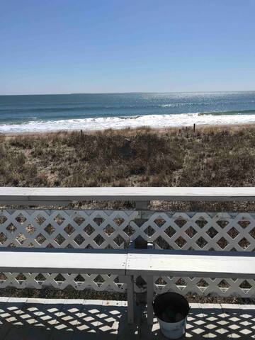 Oceanfront cottage, on the dunes, steps to ocean. gallery image 2