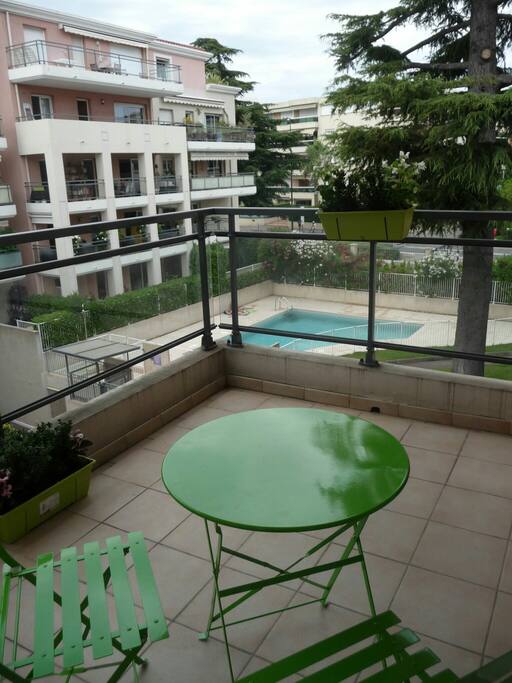 Piscine depuis la terrasse