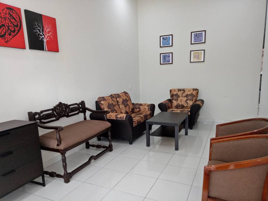 LIVING HALL