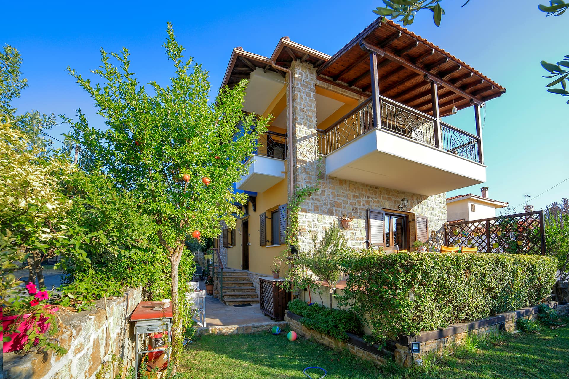 Distinctive Villa close to town centre and beach