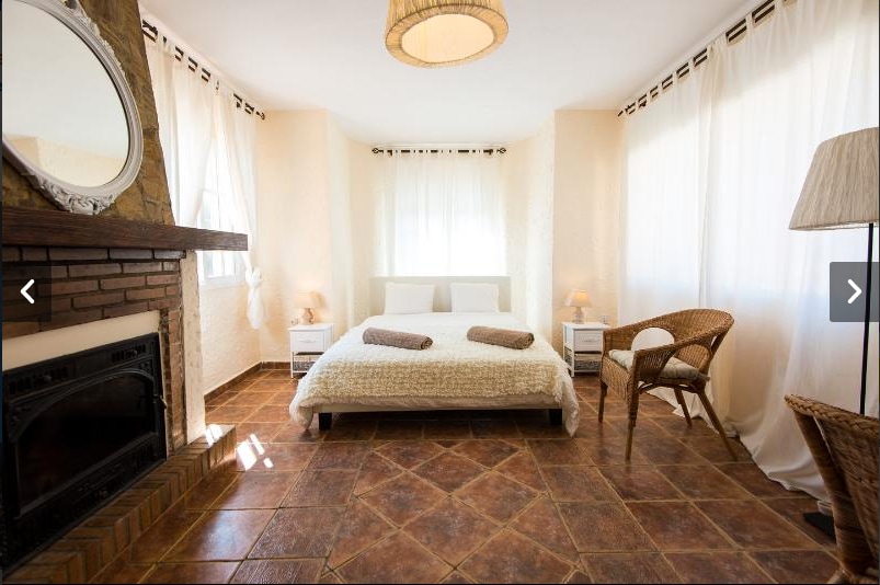 Master bedroom with bathroom en suite
Villa Buenavista Malaga, Calle Guillermo Tell 16, Malaga