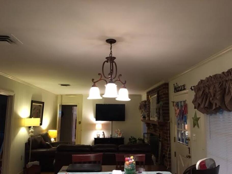 Den/Kitchen
