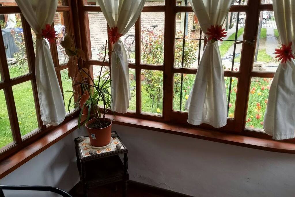 Bow window