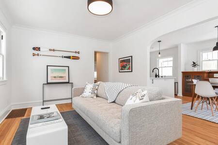 Modern, Scandinavian House With Brand New Kitchen