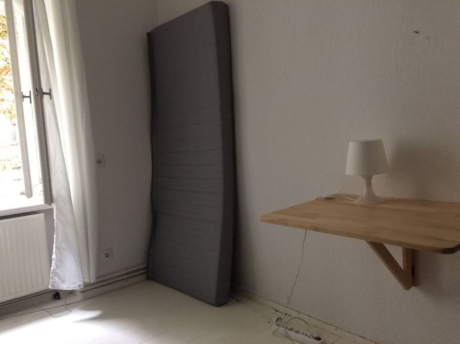 small room- empty in this image