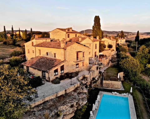 A Charming House in Asciano - Siena