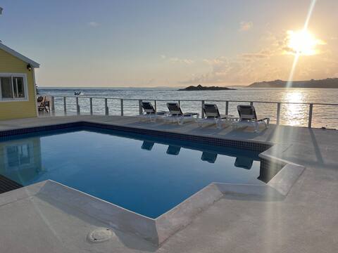 Stunning Oceanfront Villa ~ Pool, Jacuzzi & Kayaks