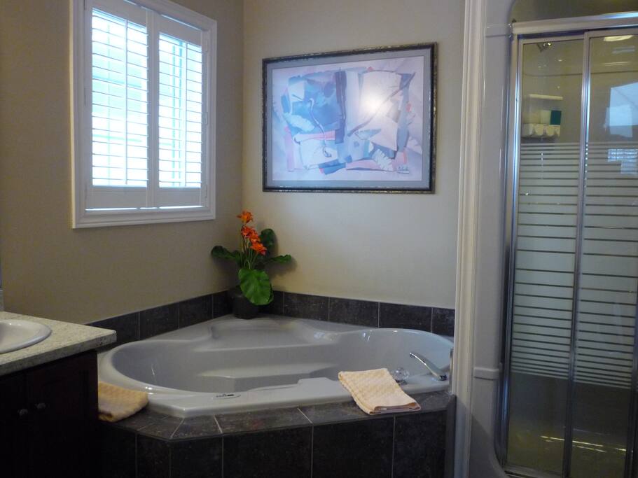 2 persons Jacuzzi Tub