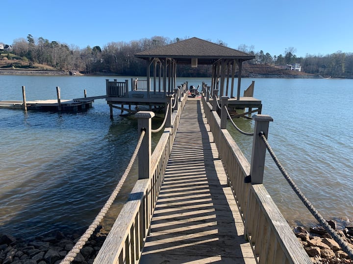 Lake Hickory Vacation Rentals & Homes North Carolina, United States