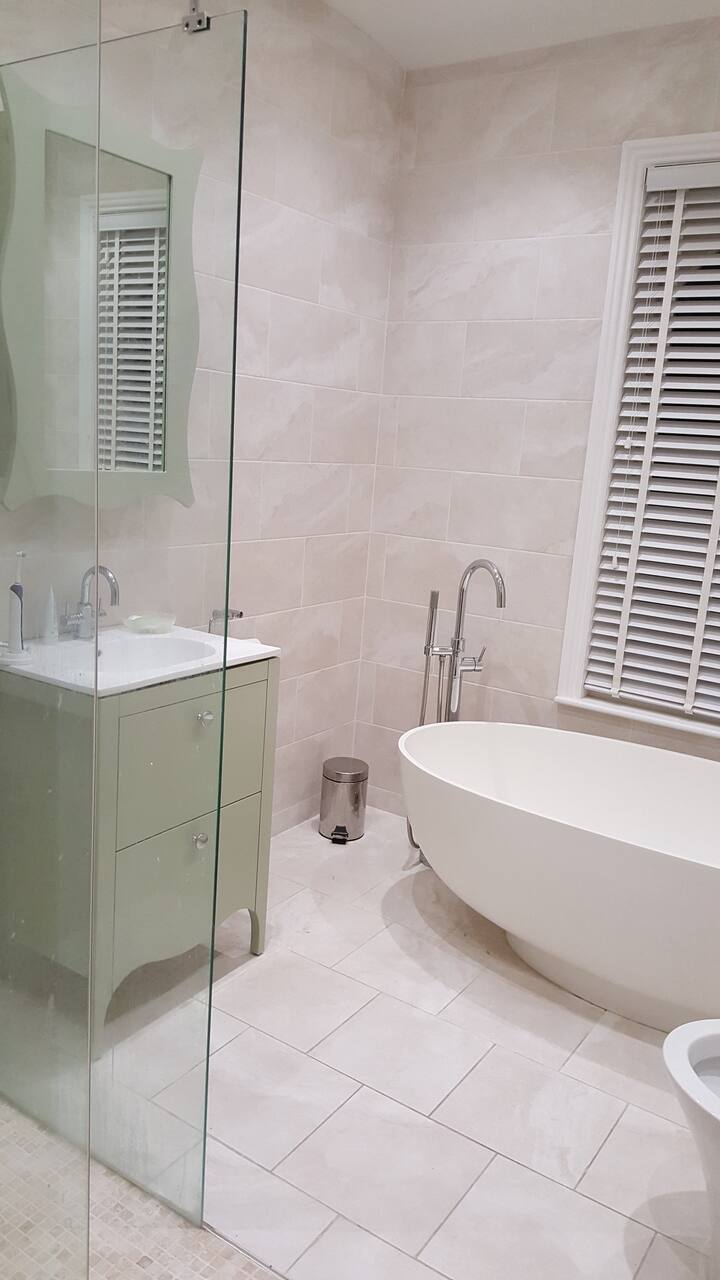 6 Best Airbnb Vacation Rentals In Ormskirk, UK Updated 2024 Trip101