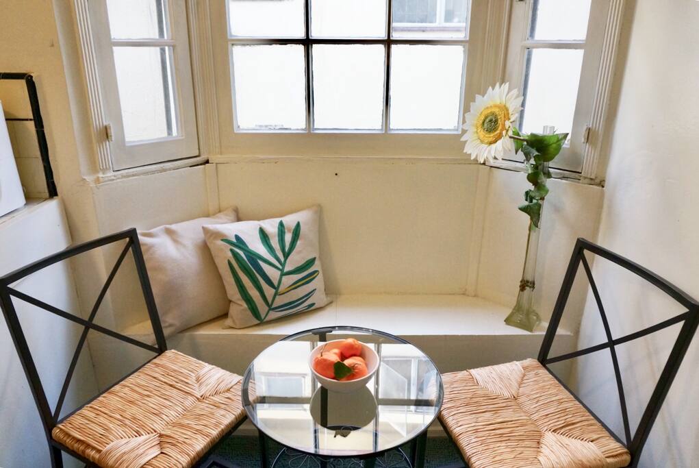 Sunny, breakfast nook- perfect for enjoying your morning coffee!