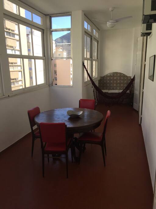 Balcony, 17 m2, that opens to the living room and to the front bed room
