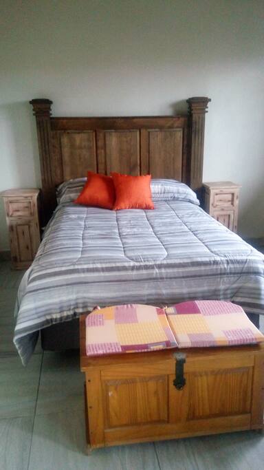 Cama matrimonial