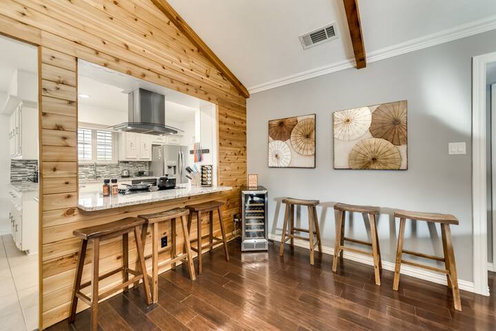 Large House 4 bedroom and 3Bath north Dallas gallery image 5