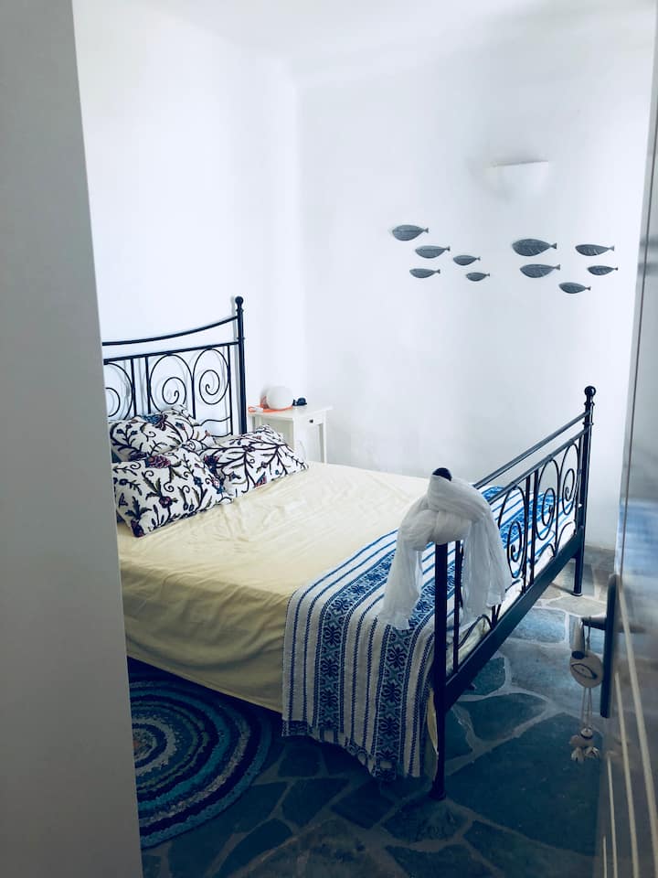 Schlafzimmer 1