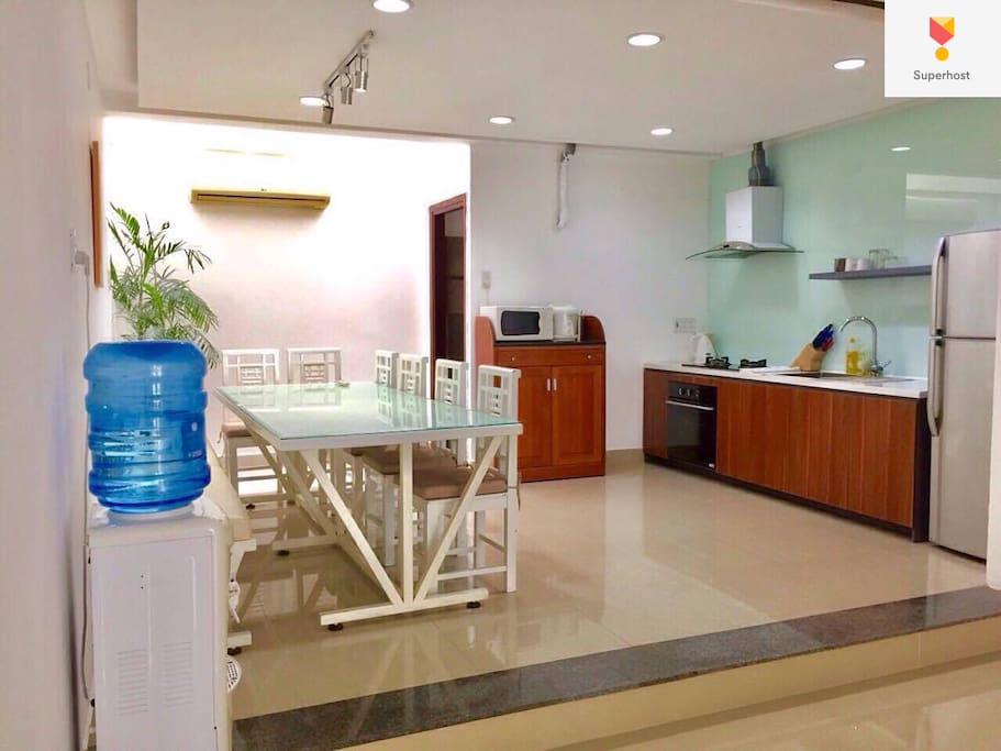 The house is clean, comfortable and contains everything you need for a comfortable stay. Kate was very friendly and helpful what was necessary to ensure we had an enjoyable time. I would highly recommend this home for anyone staying in Danang." -Jong Baek(Korea)