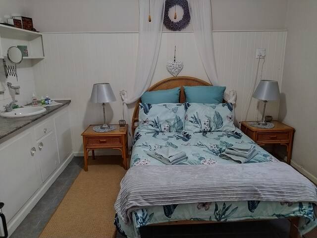 JACKY’S BEACH HOUSE 3BEDROOM 5MIN TO BEACH gallery image 5