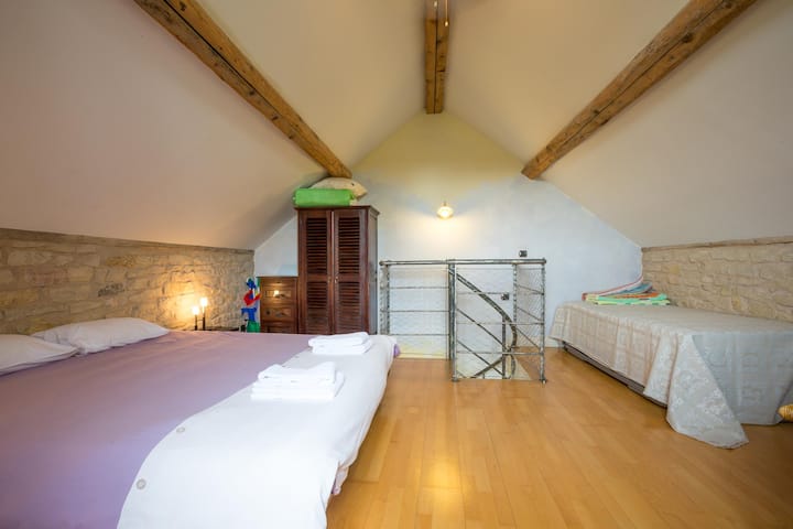 La Maisonette
la grande Chambre