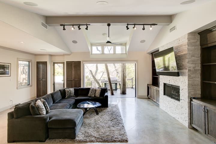 Lakewood – Creekside by White Rock Lake