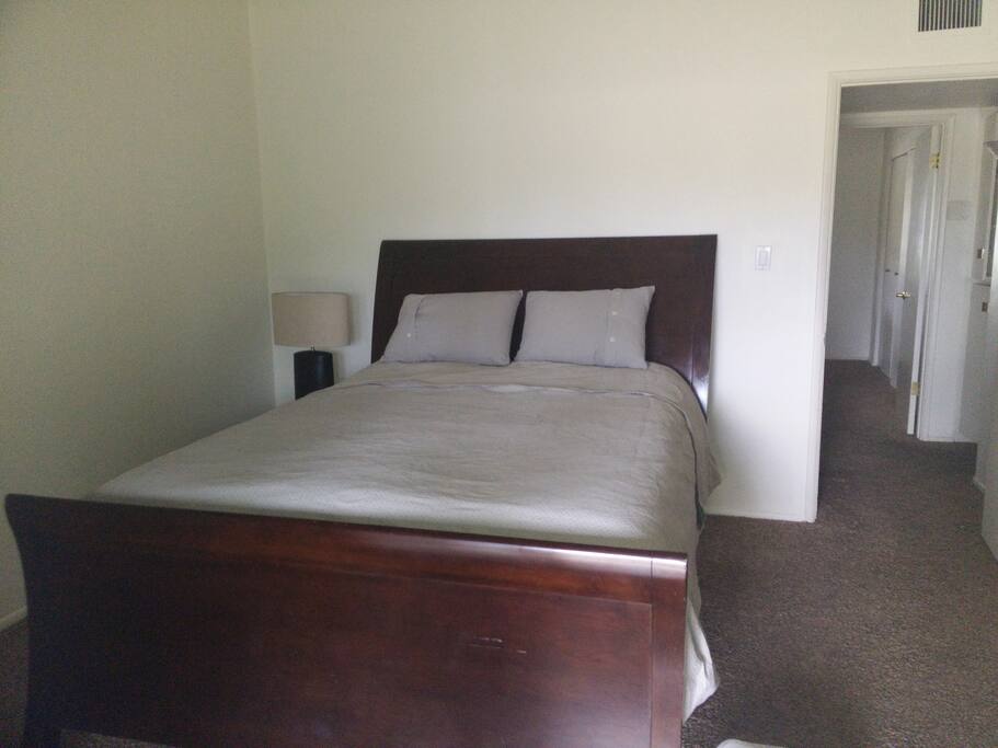 Nice comfortable queen bed.