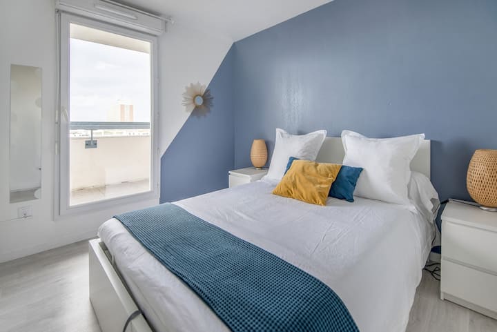 ห้องนอน 2

- รวมผ้าเช็ดตัว 1 ผืนต่อคน
- มีเครื่องนอนผ้าฝ้ายซาติน
การออกแบบในฝรั่งเศสโดย BLANC DES VOSGES