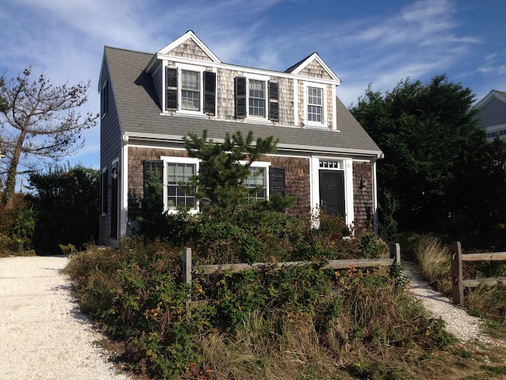 Cape Cod Cottage by the Bay! Houses for Rent in Dennis, Massachusetts