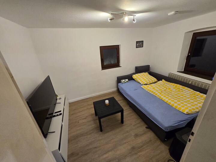 Divano letto per 2 persone con Internet TV e Teufel Soundbox