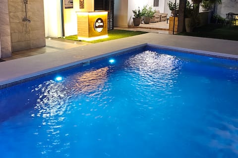 Classic Home & Pool
