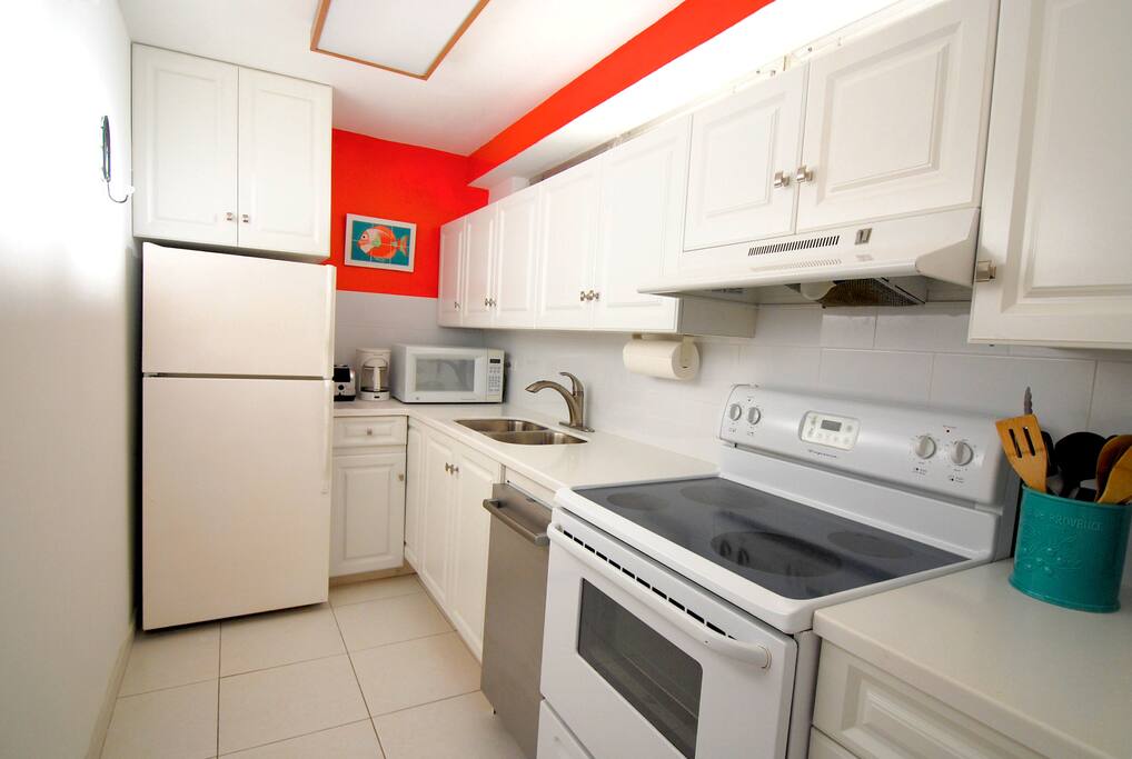 Fully equip kitchen with super high-tech & quiet dishwasher!
