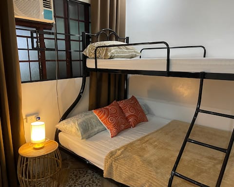 Enzo’s guest room with free parking
