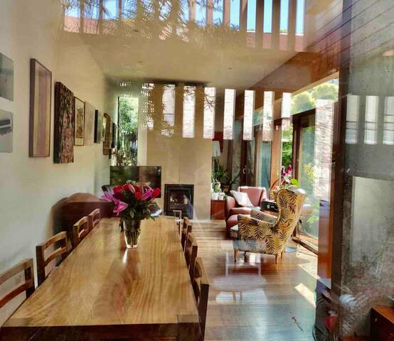 Architect-award-winning Mews near Aviva, sleeps 6