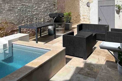 Village house with courtyard and small pool