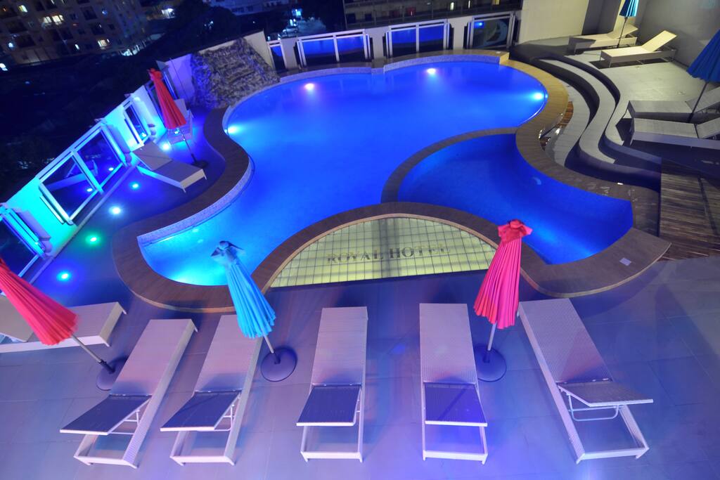 Rooftop Swimming Pool