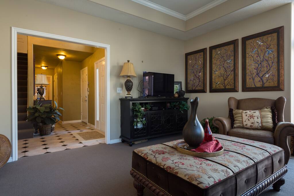 Formal Family Room next to the Entryhall